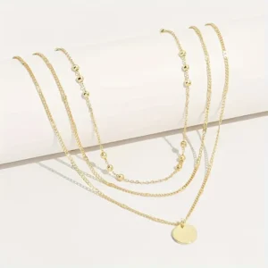 collar triple con colgante redondo