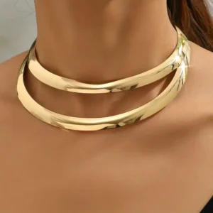 collar de dos capas abierto